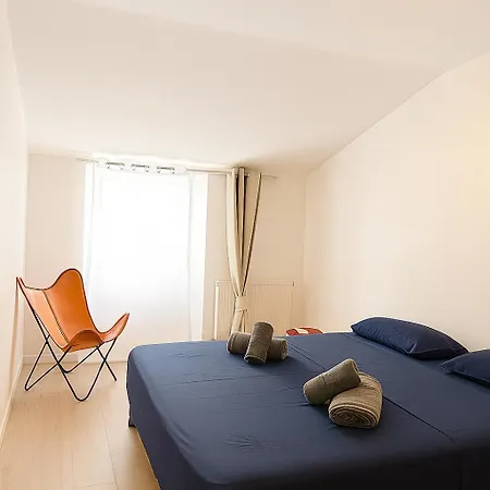 Magnifique Carre Or *